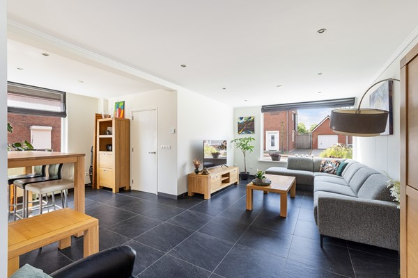 Foto - Te koop:  Royale twee-onder-een-kapwoning met comfort en ruimte!